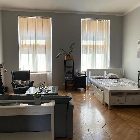 براغ Apartments Cafe No.22 المظهر الخارجي الصورة